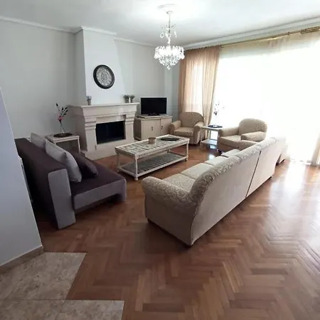 Golden Mirror In Апартаменты *