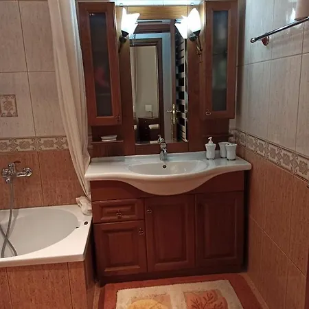 Golden Mirror In Апартаменты