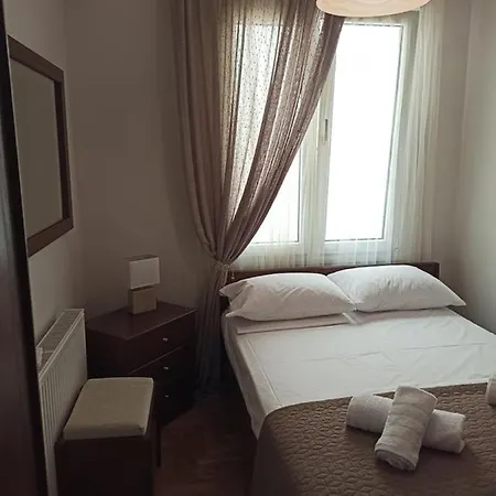 Golden Mirror In * Кавала